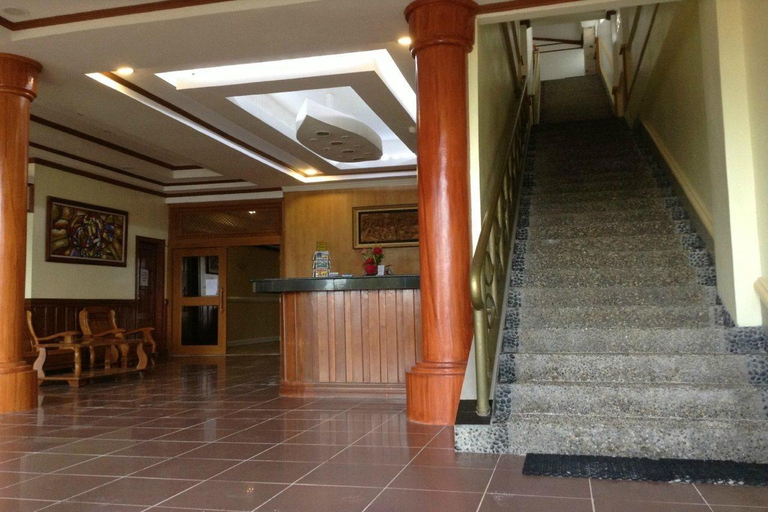 Public Area 2, Royal Park Resort Hotel, Malay