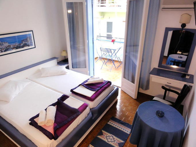 Bedroom 5, Hotel Asteroa, Peloponnese