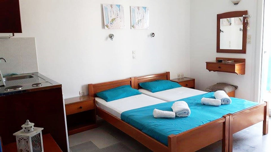 Bedroom 3, Studios Rea Sun, South Aegean