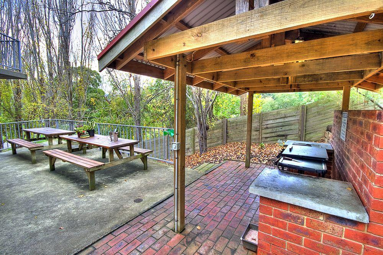 Exterior & Views 2, Lorne Coachman Inn, Surf Coast - West