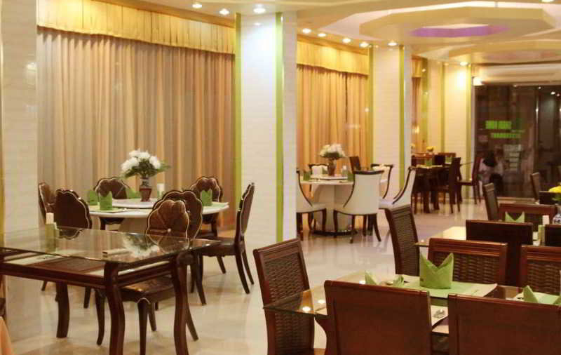 Food & Drinks 5, Visiting Card Hotel & Resort, Ratchathewi