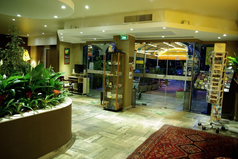Public Area 4, Bahia, Alpes-Maritimes