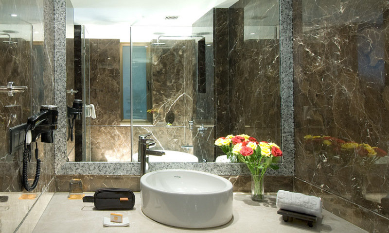 Bathroom, Citrus Hotels Lonavala, Pune