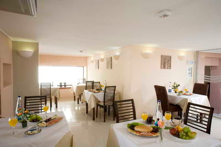 Others 4, Comfort, South Aegean