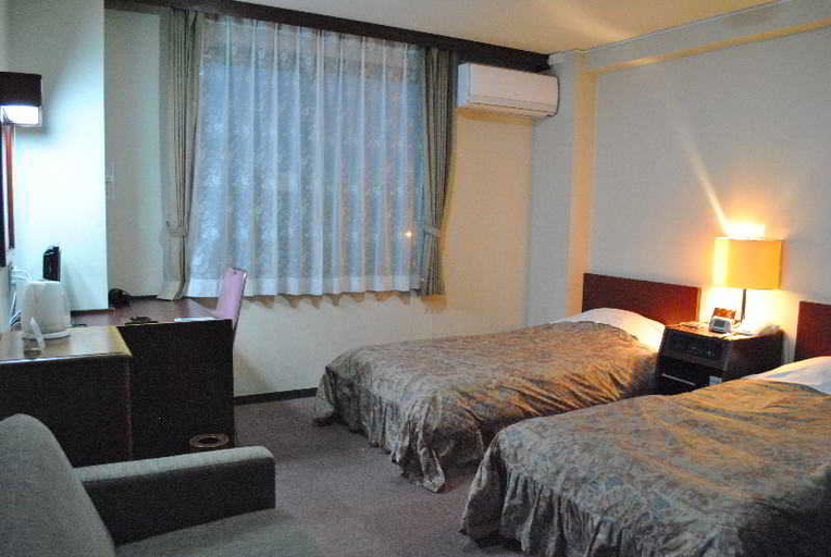 Bedroom 3, New Furano Hotel, Furano