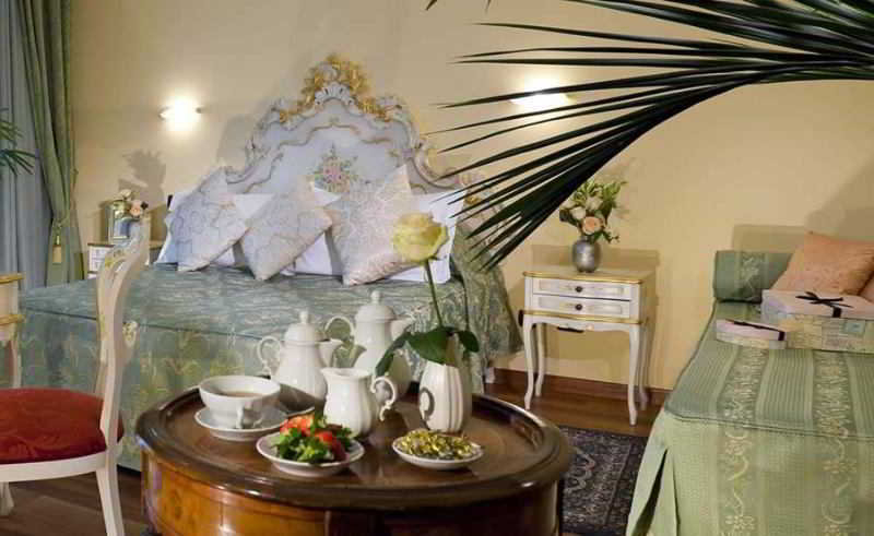 Food & Drinks 5, Grand Hotel Primavera