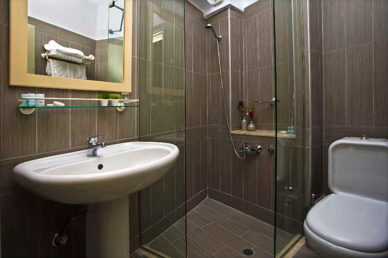 Bathroom 5, Astron Hotel, Crete