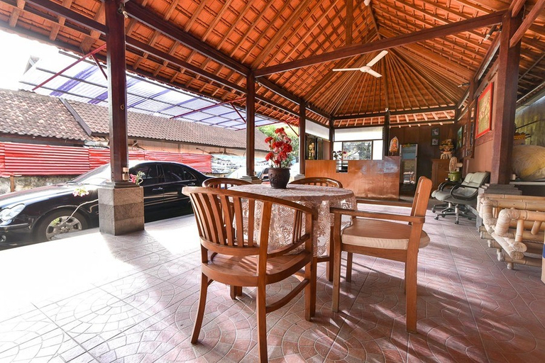 Food & Drinks 4, Formerly RedDoorz near Level 21 Mall Denpasar, Denpasar