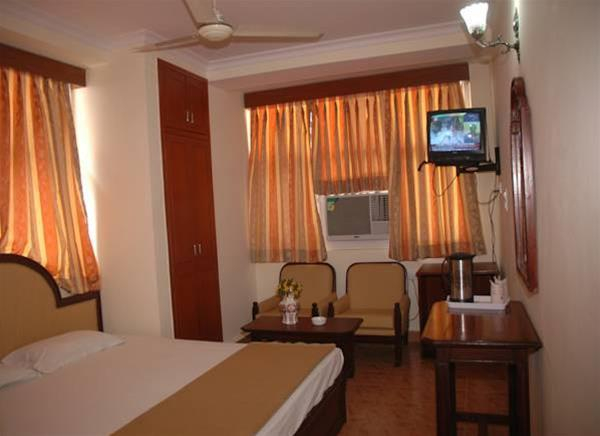 Bedroom, Harjas Palace, Delhi