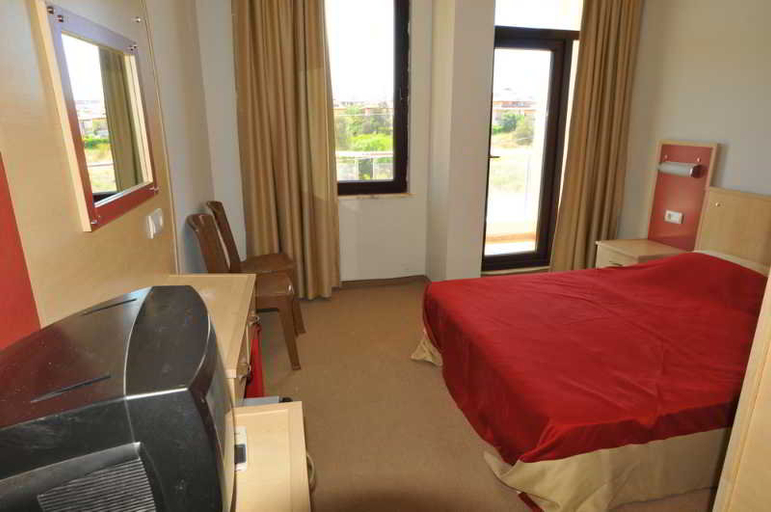 Bedroom 4, Carna Garden Hotel, Manavgat