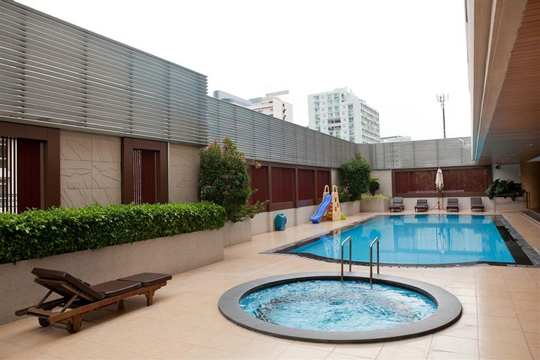 Sport & Beauty 5, S.M. Grande Residence, Khlong Toey