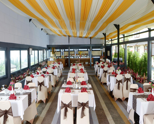 Food & Drinks 3, The Jayakarta Inn & Villas Cisarua Mountain Resort, Bogor