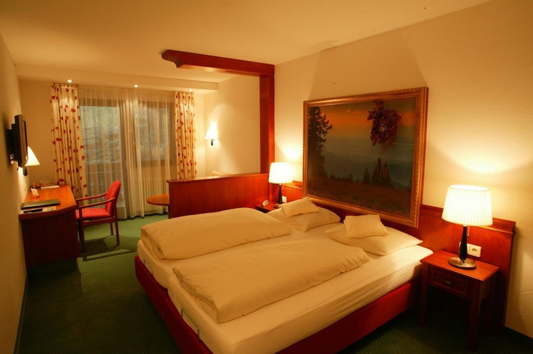 Bedroom 4, Landidyll Hotel Zum Kreuz, Breisgau-Hochschwarzwald