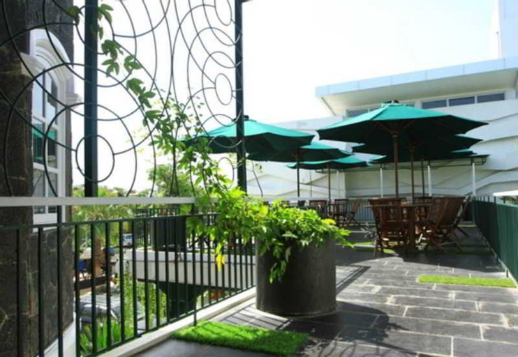 Oxville Hotel Padang, Padang