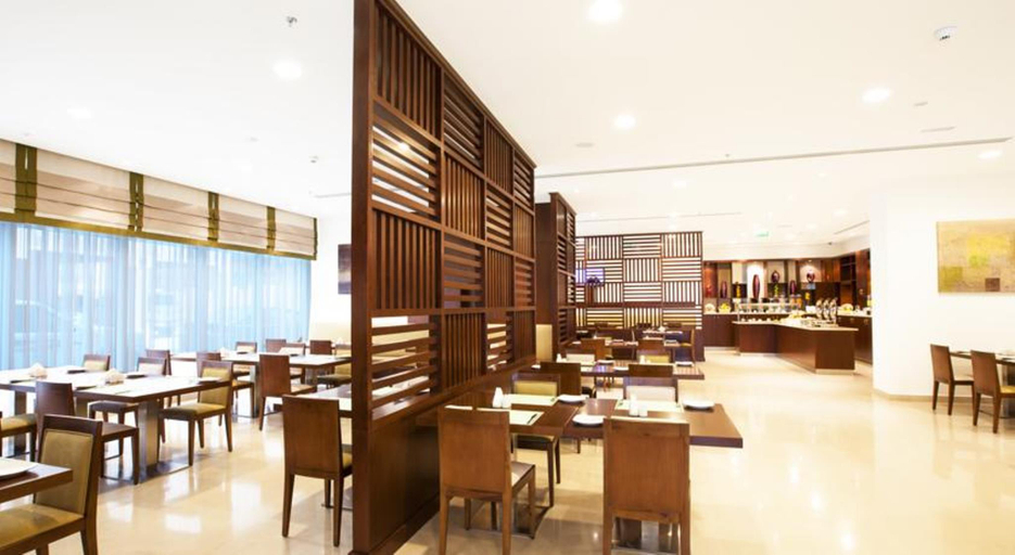 Food & Drinks, Holiday Bahrain Hotel, Manama