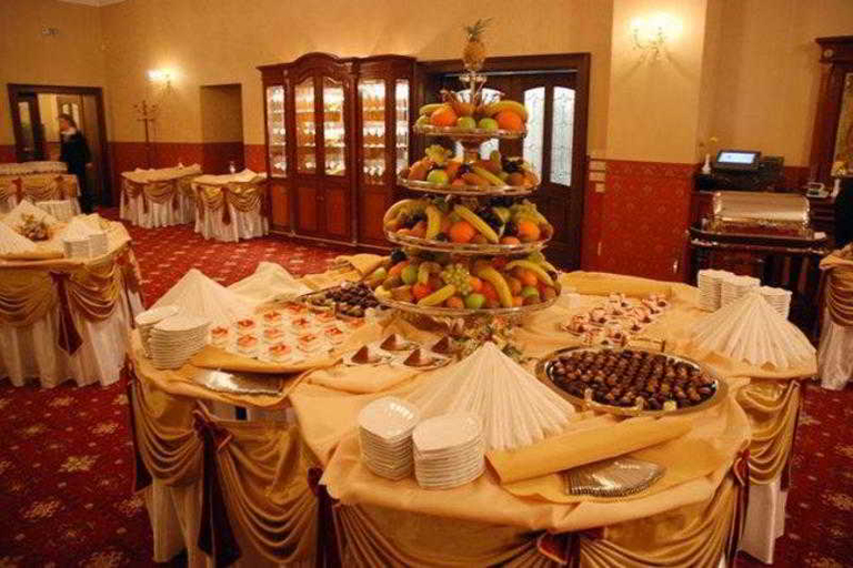Food & Drinks