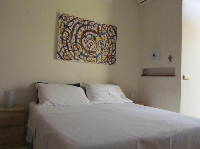 Bedroom 2, Ottaviano Augusto, Rome