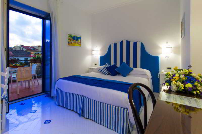 Bedroom 3, Villa Di Sorrento, Napoli