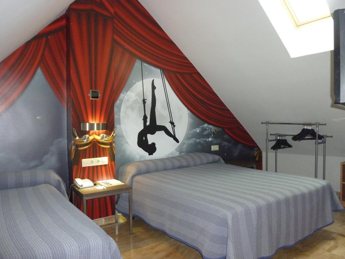 Bedroom 3, 4C Cuatro Caminos, Madrid
