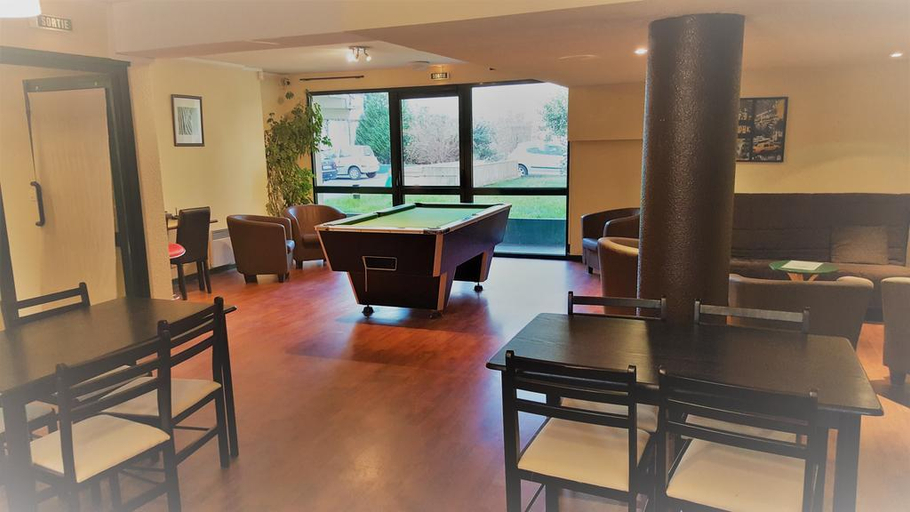 Public Area 2, KOSY Appart'hotel Le Champ De Mars Reims, Marne