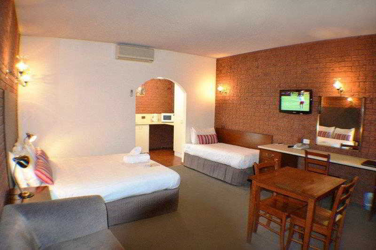 Exterior & Views 2, Meramie Motor Inn, Albury