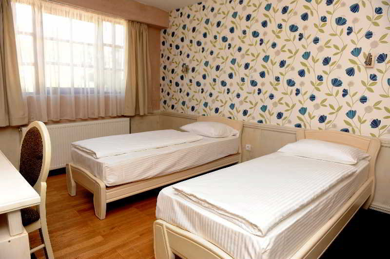 Bedroom 3, Hotel Centar Balasevic, Belgrade