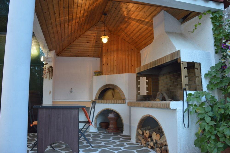 Others 3, Villa Reverenza, Ionian Islands