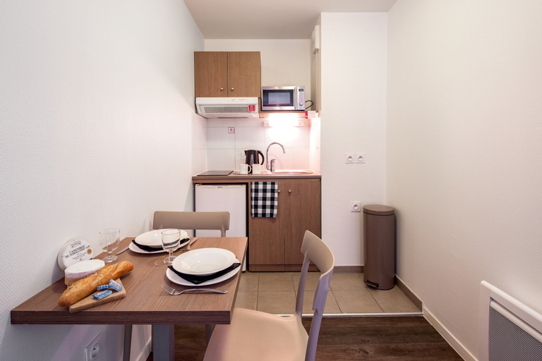 Dining Room 9