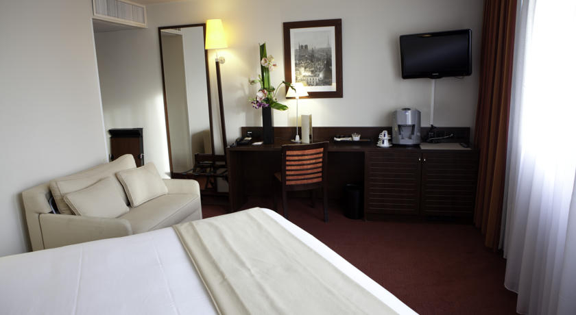 Public Area 4, Hotel Mercure Paris Gare Montparnasse TGV, Paris