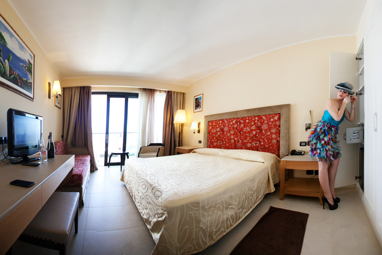 Bedroom 3, Cefalu Sea Palace, Palermo
