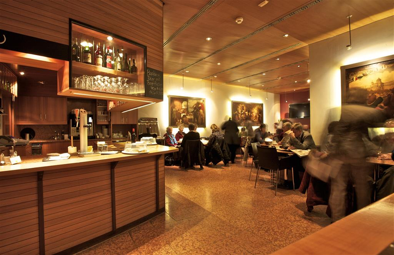 Food & Drinks 5, Hotel Bären Am Bundesplatz, Bern