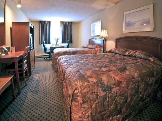 Bedroom 3, Nampa Inn & Suites, Canyon