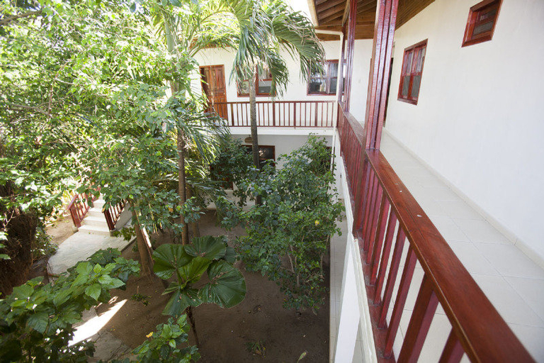Exterior & Views 2, Splash Inn Dive Resort & Villas, Roatán