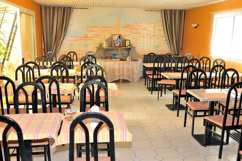 Food & Drinks 4, Narevs, Alpes-Maritimes