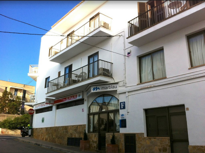 Exterior & Views 4, Marblau Hostal, Baleares