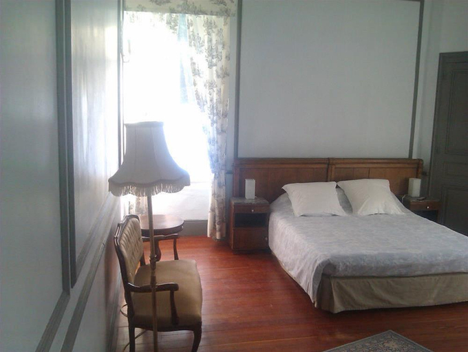 Bedroom 2, Chateau De Bonnevaux, Isère