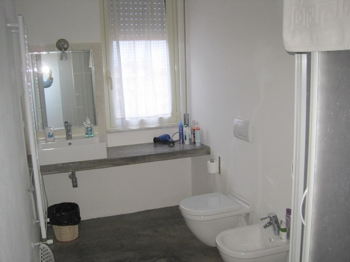 Bathroom 4, B&B La Terrazza, Sassari