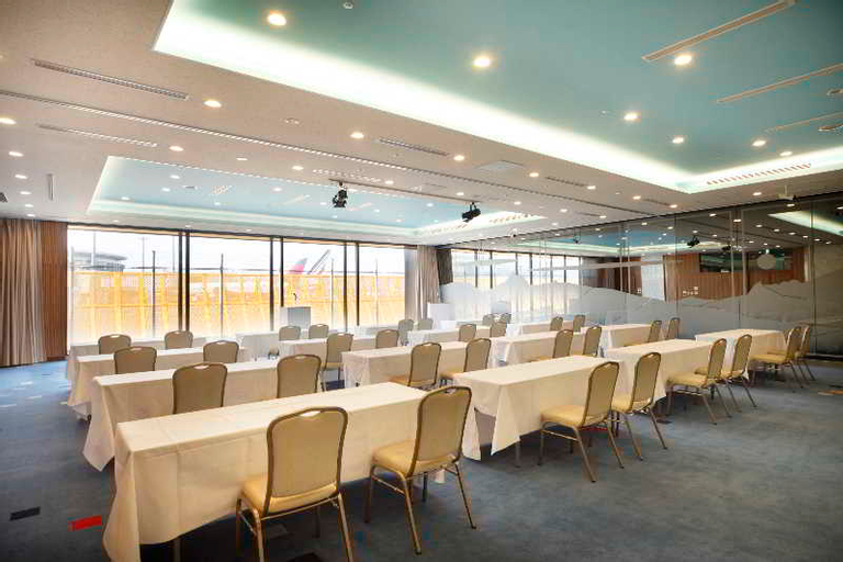 Business Facilities