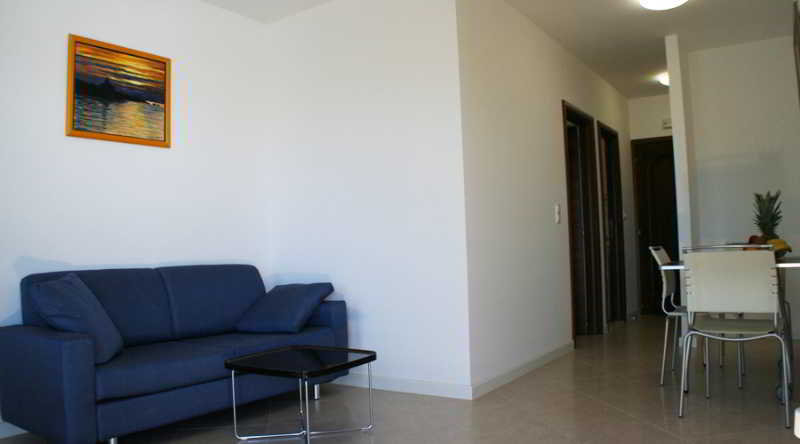 Public Area 3, Vila Keti, Supetar