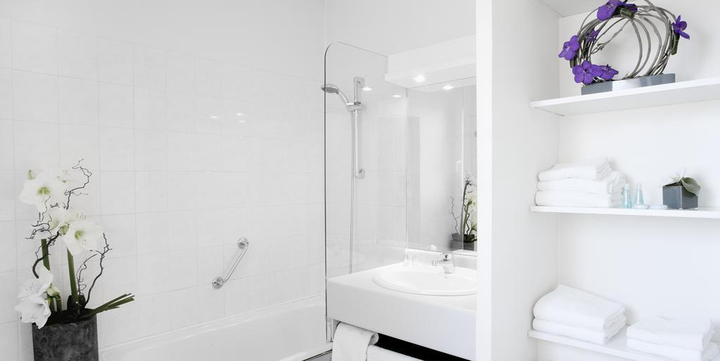Bathroom 4, At Home Appart Hotel, Haute-Garonne