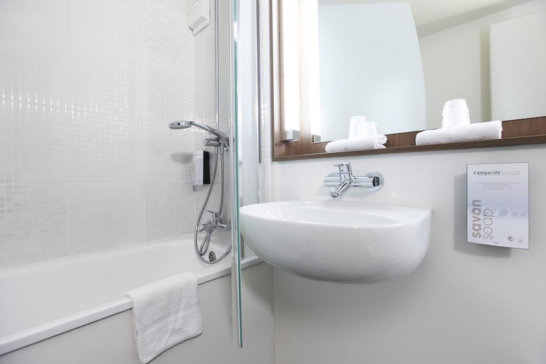 Bathroom 4, Campanile Rouen Est - Franqueville Saint Pierre, Seine-Maritime