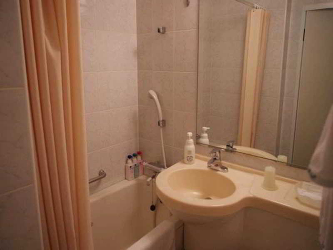 Bathroom 4, Hotel Hokke Club Sapporo, Sapporo