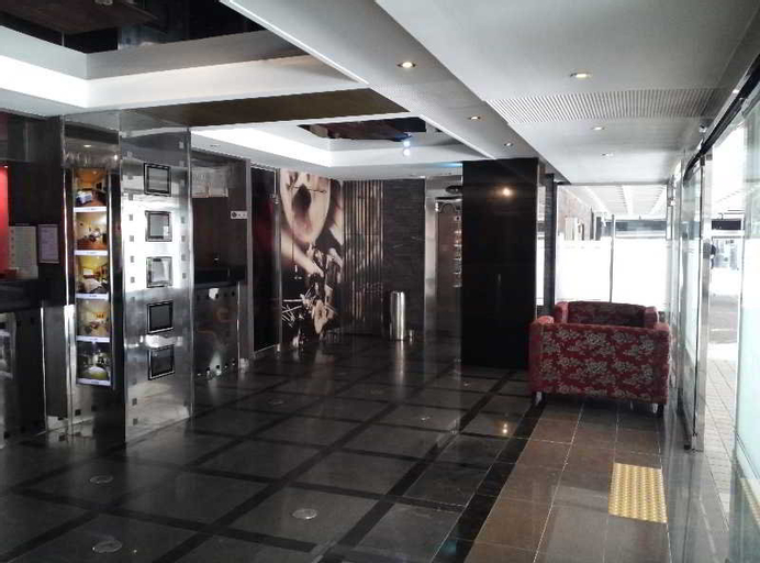 Film 37.2 Hotel, Gwang-jin