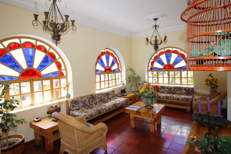 Public Area 3, Vieja Cuba Hotel, Quito