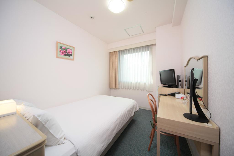 Bedroom 3, Shin-Osaka Station Hotel Annex, Osaka