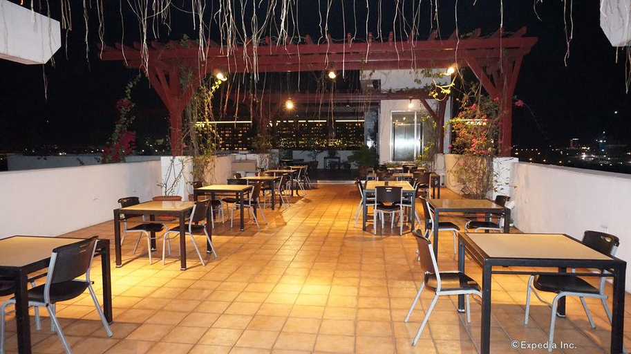 Food & Drinks 5, Nichols Airport Hotel, Parañaque