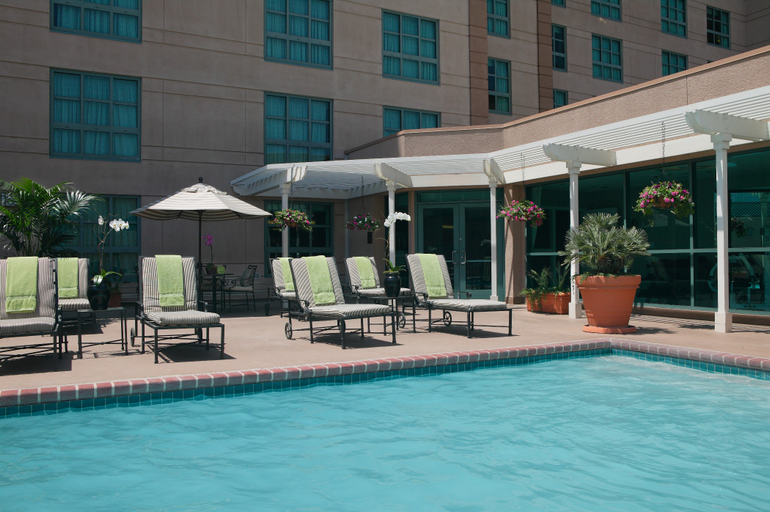 Sport & Beauty 4, Renaissance Los Angeles Airport Hotel, Los Angeles