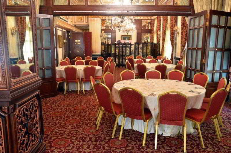 Food & Drinks 5, Serenada Golden Palace Hotel, Beirut