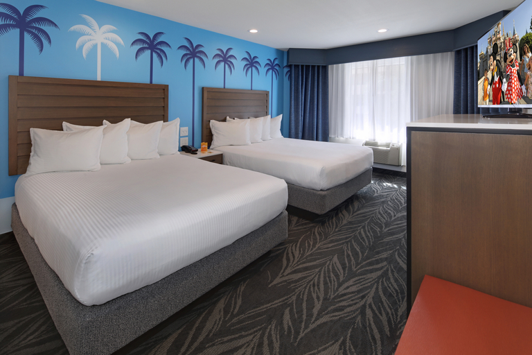 Bedroom 4, Tropicana Inn & Suites, Orange
