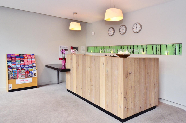 Public Area 3, Axiom Park Hotel, London